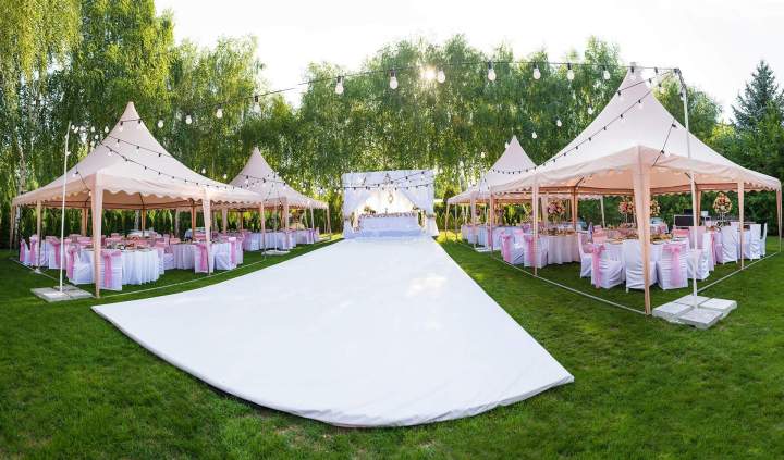 Chapiteaux élégants pour mariage Provence-Alpes-Côte d'Azur